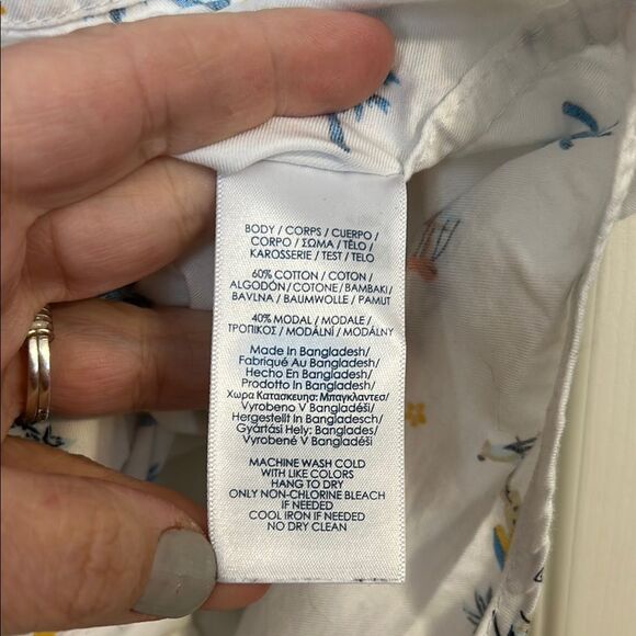 CHAPS Size Medium White Blue Casual Button Down Shirt Tropical Cotton Modal - Picture 7 of 9